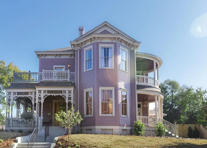 Apartment The Gilded Lady - The Cypress Pensacola