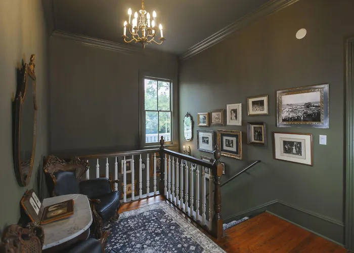 Apartment The Gilded Lady - The Cypress