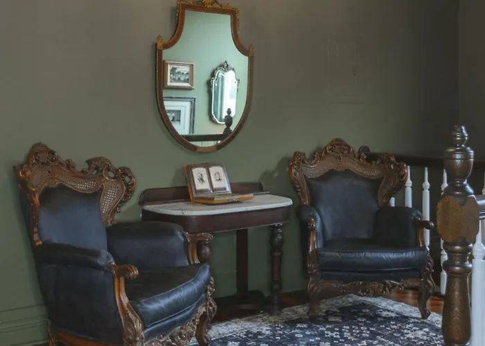 Apartment The Gilded Lady - The Cypress *